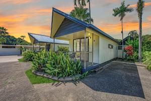 Mission Beach Hideaway Holiday Village