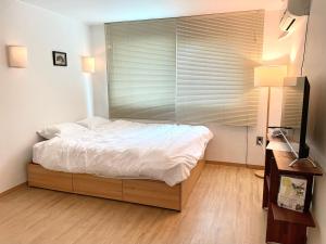 Hapjeong Mangwon Two Room