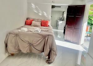 Port Antonio Private, Peaceful, Cozy Studio Suite