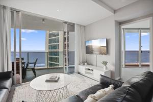 H Residences - QStay