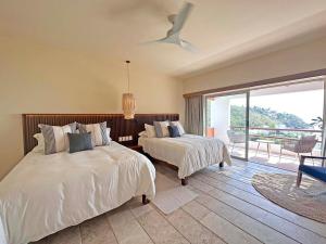 Beachfront unit with ocean view, pool, fiber optic