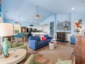 Atlantis Blue - Relaxing beach getaway home directly across the street from beach access! home