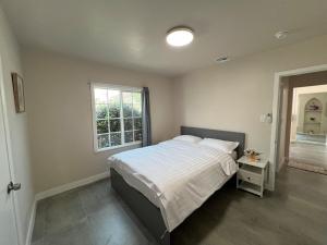 Fully remoded 1B1B Home in baldwin Park3369A