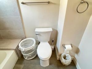 Fully remoded 1B1B Home in baldwin Park3369A