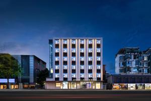 Atour Light Hotel Chengdu Wenshuyuan Liangjiaxiang Subway Station