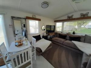 Hoburne Devon Bay Holiday Home Fresh Bright Rental - Home from home