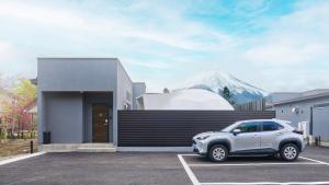 Mt FUJI RESORT GLAMPING Yamanakako - 4hvězdičkové hotely ve městě Yamanakako