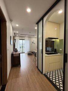 2 br apartment 20mins Center