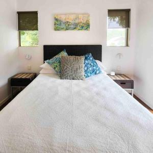 Watermark 3 - close to 4 Mile Beach