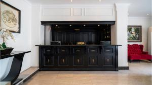 Sutomo Hotel Losari Makassar By LIFE