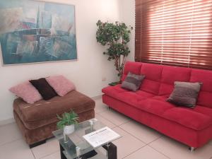 Vivienda completa P r i v a d a con acceso controlado