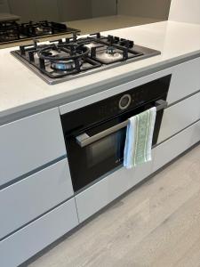 Queens Wharf ONE Bedroom Apartment