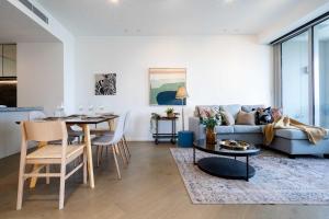 Luxury 2BR APT - Stunning Bay View CBD View LV16