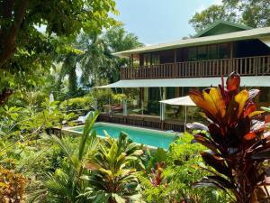 Papillon on Coral Sea