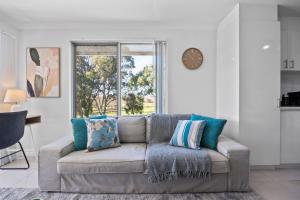 Inviting 2BR Stay by the Sand at Rockingham