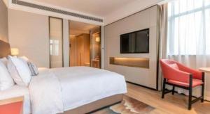 Echeng Hotel Nanning Huqiu Metro Station
