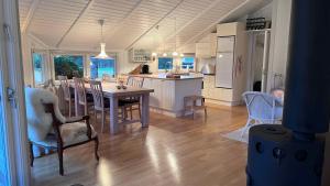 Super Cozy Holiday Home In Marielyst