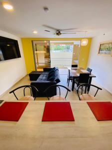 Con piscinas y jacuzzis, apto de lujo y muy dotado cerca al centro de Villeta