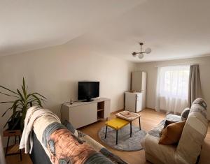 Private apartment in quiet area
