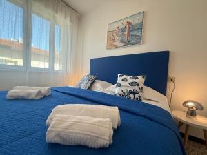 Sweet dreams apartment by the beach