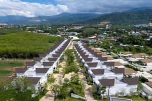 Designer 3BR Pool Villa in New Build LuxPride 4 L8 Residence