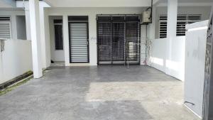 1627 Bukit Kepayang nearby Aeon S2 12Pax