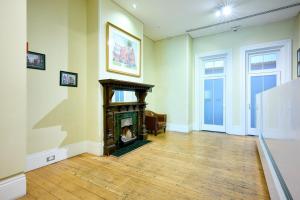 Cozy 1-Bed Apartment on St Kilda Road