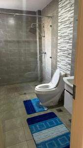 modern retreat residencies with amazing breathtaking city views,heated swimming pool ,gym ,private ample parking space which offers a luxurious living