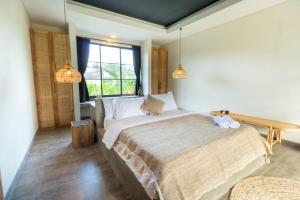 Industrial-tropical Canggu private townhouse