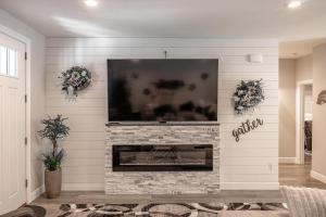 Seashells & Cocktails Backyard Paradise!