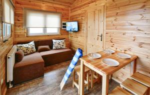 Beautiful Home In Przewloka