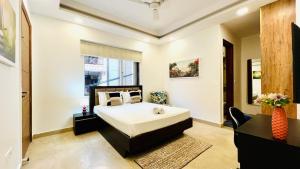 BluO 2BHK City Centre - Balcony, Lift, Terrace