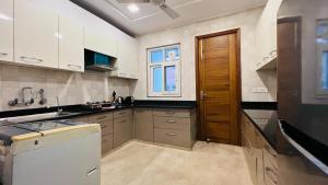 BluO 2BHK City Centre - Balcony, Lift, Terrace