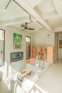 Makai 2 New Large Modern Luxury Villa with Pool