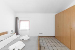 Downtown Peschiera, Easy Home with Wi-Fi and parking