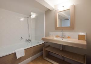 Hotels Hotel & Restaurant de charme - La Begude Saint-Pierre : photos des chambres