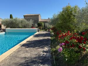 Maisons de vacances Maison de charme avec piscine a Gordes : photos des chambres