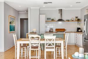 Christies Grove - Seaside Bliss near McLaren Vale