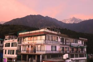 Hotel Buddhas Abode- Best Hotel in McleodGanj Main Market