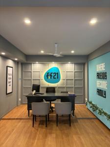 FF21- Pods