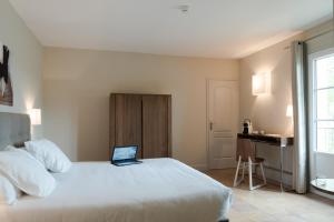 Hotels La Begude Saint-Pierre : photos des chambres