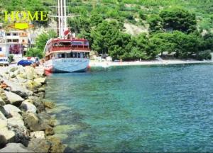 20 meters from the beach