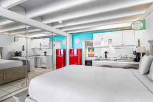 Endless View 702 - New Listing