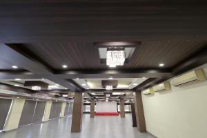 Hotel Shagun, Piplod City Centre Surat