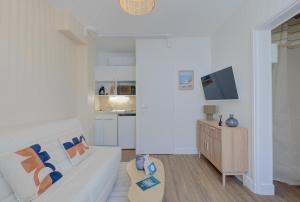 Appartements Le City - 800 m Gare - Hyper Centre - WiFi- Climatise : photos des chambres