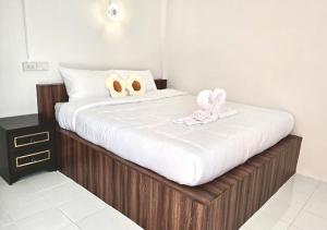 Route652 Resort Singburi