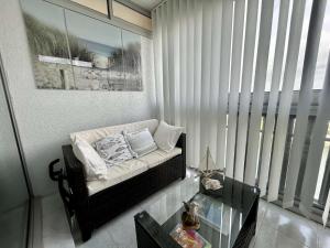 Cabine studieuse avec vue sur le lac 4 couchages ST CYPRIEN PLAGE SC270-070