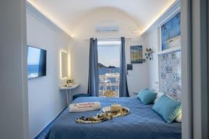 Romantic Room - RocksideEscape