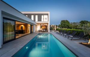 Villa Karbula by Villas Guide