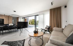 Villa Karbula by Villas Guide